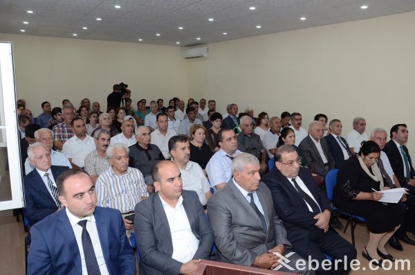Sumqayıt Bələdiyyəsində şəhərdə aparılan quruculuq işləri müzakirə olunub