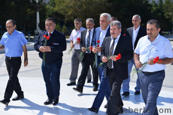 Sumqayıtda neftçilərin peşə bayramı qeyd olundu - FOTOLAR
