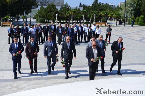 Sumqayıtda neftçilərin peşə bayramı qeyd olundu - FOTOLAR