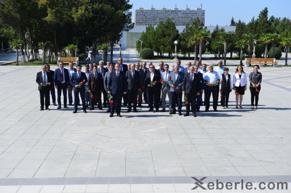 Sumqayıtda neftçilərin peşə bayramı qeyd olundu - FOTOLAR
