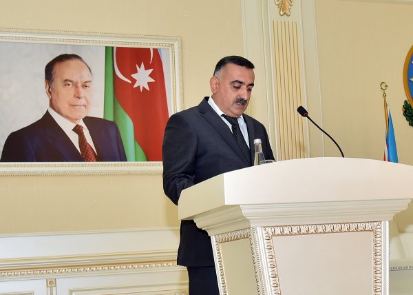 Sumqayıtda payız-qış mövsümünə hazırlıq necə gedir? - Zakir Fərəcov aidiyyətı qurumların  rəhbərlərini topladı