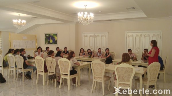 Sumqayıtda “Danışıq aparma yolu ilə münaqişələrin həllində gənclərin rolu” - FOTOLAR Sumqayıtda “Danışıq aparma yolu ilə münaqişələrin həllində gənclərin rolu” - FOTOLAR