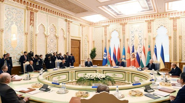 İlham Əliyev MDB Dövlət Başçıları Şurasının görüşündə iştirak edib - FOTOLAR