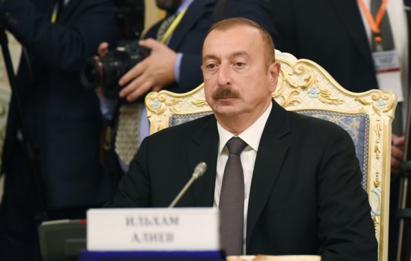 İlham Əliyev MDB Dövlət Başçıları Şurasının görüşündə iştirak edib - FOTOLAR
