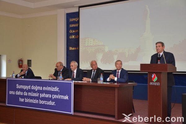 Ağsaqallar kimyaçılara Sumqayıtda aparılan abadlıqdan danışdılar - VİDEO+ FOTOLAR