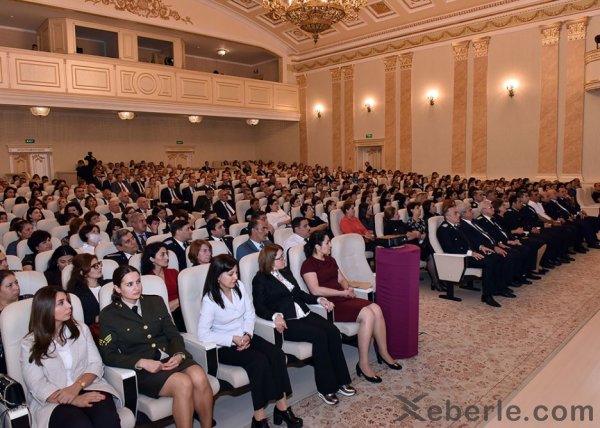 Sumqayıtda prokurorluğun bir qrup əməkdaşı təltif edildi: fəxri fərman və pul mükafatı verildi -FOTO
