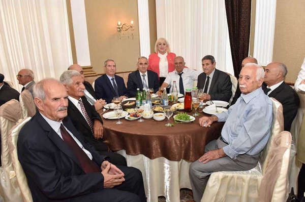 Sumqayıt şəhərində Beynəlxalq Ahıllar Günü qeyd olunub (FOTO)
