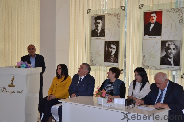 Sumqayıtda Vahid Əzizlə görüş keçirildi -FOTOLAR Sumqayıtda Vahid Əzizlə görüş keçirildi -FOTOLAR
