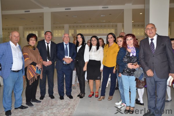 Sumqayıtda Vahid Əzizlə görüş keçirildi -FOTOLAR Sumqayıtda Vahid Əzizlə görüş keçirildi -FOTOLAR