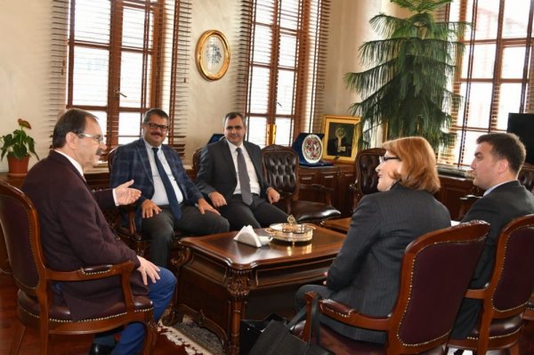 Səfir Samsun şəhərində Sumqayıtdan danışdı – FOTOLAR Səfir Samsun şəhərində Sumqayıtdan danışdı – FOTOLAR