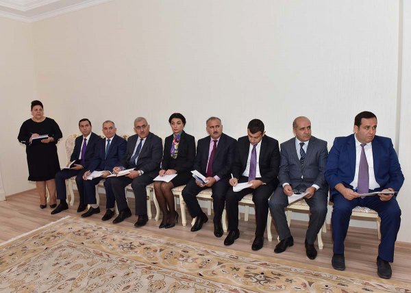 Sumqayıtın icra başçısından məmurlara tapşırıq: vətəndaşların problemləri həll edilsin - FOTOLAR