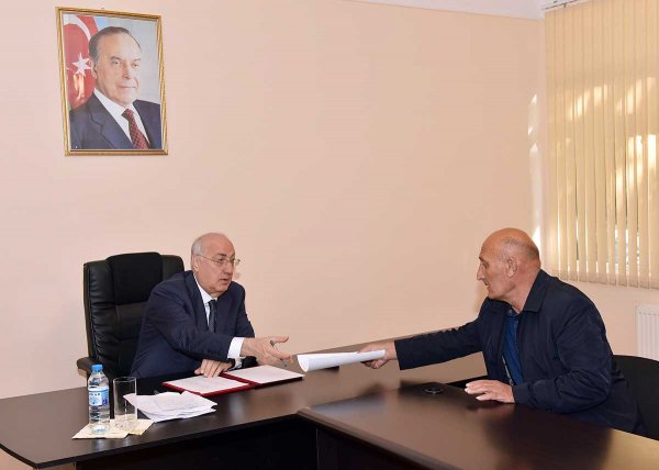 Zakir Fərəcov növbəti səyyar qəbul keçirib – FOTOLAR