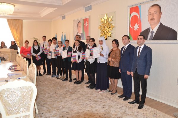 Sumqayıtda məktəblilər yarışdılar - FOTOLAR