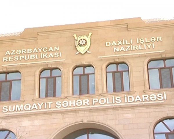 Polisdən ƏMƏLİYYAT: Sumqayıtda cinayətkar dəstə saxlanıldı - FOTOLAR