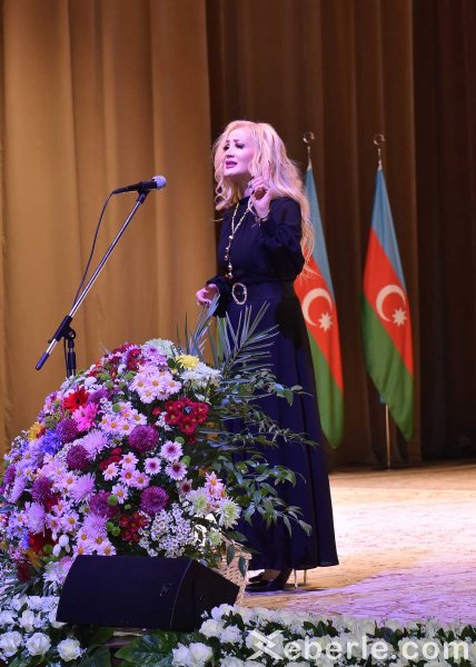 Sumqayıtda möhtəşəm bayraq bayramı – FOTOLAR