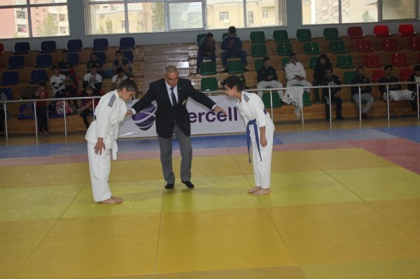 Sumqayıtda IV Uşaq Paralimpiya İdman Oyunlarına start verilib - FOTOLAR
