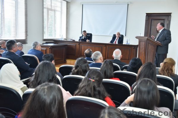 Sumqayıtın prokuroru universitetdə - FOTOLAR