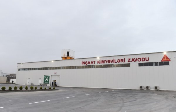 Prezident Sumqayıt Kimya Sənaye Parkında inşaat kimyəviləri zavodunun açılışında iştirak edib