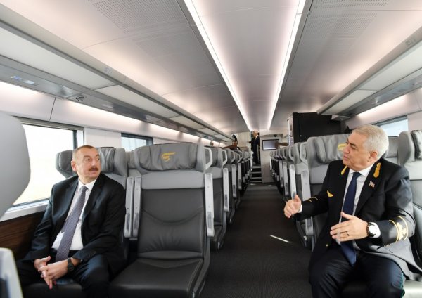 Prezident  Sumqayıt Dəmir Yolu Vağzalı Kompleksinin açılışında - FOTOLAR