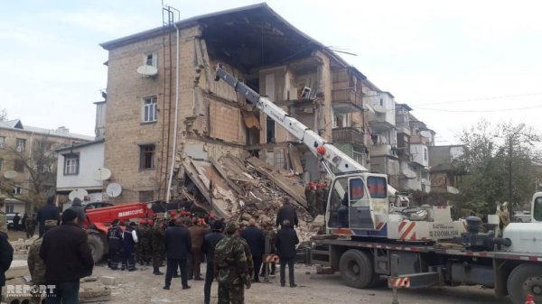 Gəncədə yaşayış binasında partlayış olub, ölən və yaralananlar var - FOTO - YENİLƏNİB-2 - VİDEO