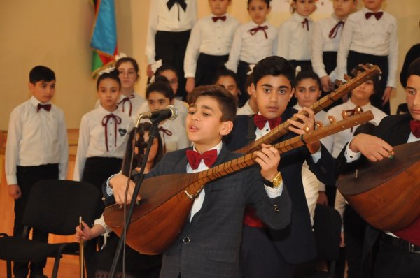 Sumqayıtın idarə rəisi müşavirə keçirdi - FOTOLAR Sumqayıtın idarə rəisi müşavirə keçirdi - FOTOLAR