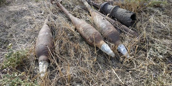 Sumqayıt Texnologiyalar Parkında 7 top mərmisi tapıldı - FOTOLAR Sumqayıt Texnologiyalar Parkında 7 top mərmisi tapıldı - FOTOLAR
