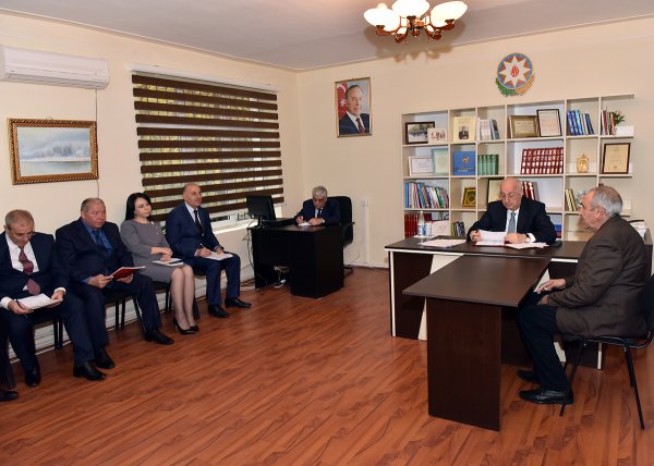 Zakir Fərəcov növbəti səyyar qəbul keçirib - FOTOLAR Zakir Fərəcov növbəti səyyar qəbul keçirib - FOTOLAR