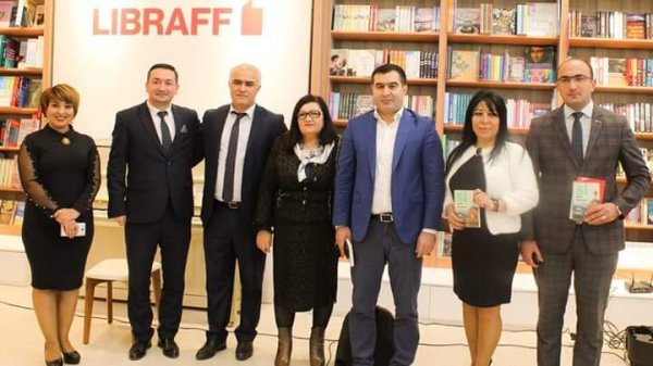 Arzu Qafarlının "5İ uğur düsturu" adlı kitabının imza günü keçirilib - FOTOLAR