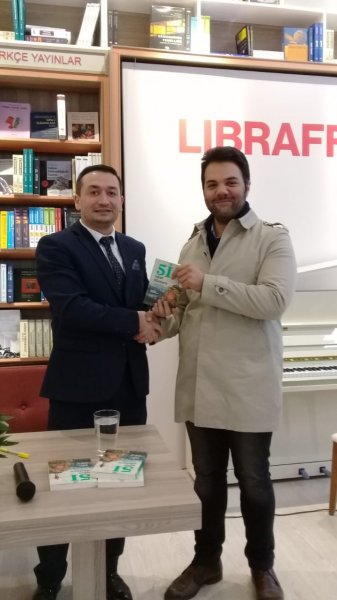Arzu Qafarlının "5İ uğur düsturu" adlı kitabının imza günü keçirilib - FOTOLAR