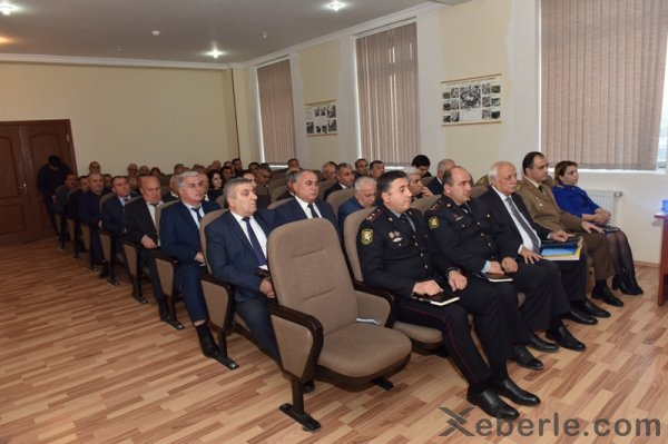 Sumqayıt Regional Dövlət Yanğın Nəzarəti İdarəsi müşavirə keçirib - FOTOLAR Sumqayıt Regional Dövlət Yanğın Nəzarəti İdarəsi müşavirə keçirib - FOTOLAR