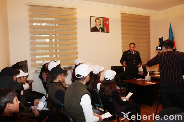 Sumqayıtda avtobuslarda onlarla rastlaşa bilərsiniz... - FOTOLAR Sumqayıtda avtobuslarda onlarla rastlaşa bilərsiniz... - FOTOLAR