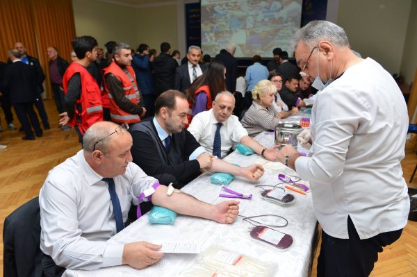 Sumqayıtda qanvermə aksiyası keçirilib - FOTOLAR