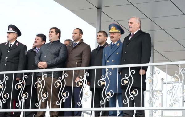 Gömrüyün rəhbərliyindən çıxarılan general federasiyadan da qovuldu - FOTOLAR