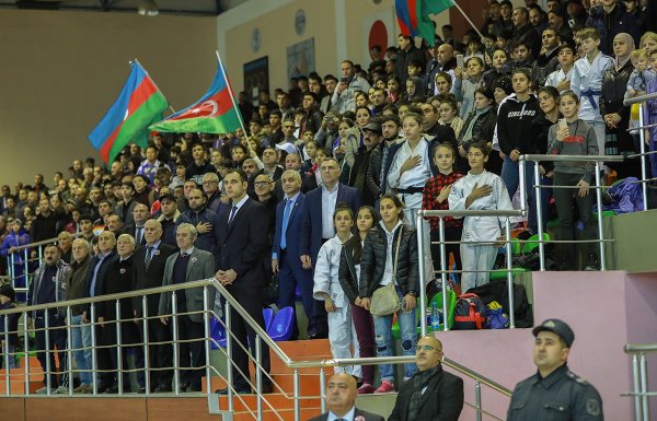 Sumqayıtda 500-dən çox idmançı qalib adı uğrunda mübarizə aparıb - FOTO