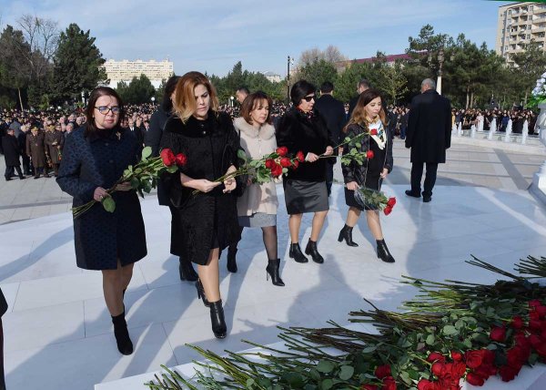 Sumqayıtda anım mərasimi keçirilib - FOTOLAR
