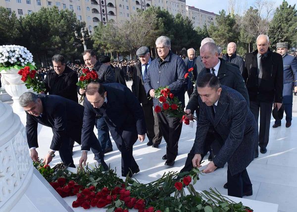 Sumqayıtda anım mərasimi keçirilib - FOTOLAR