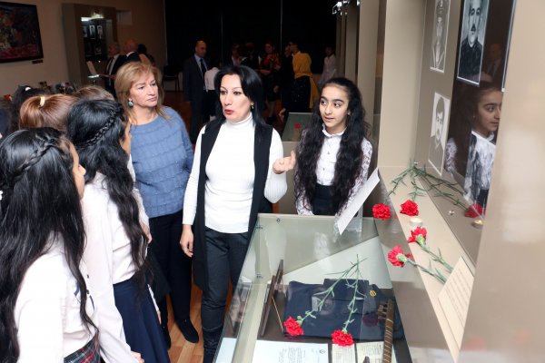 Sumqayıtda şəhidin xatirəsi anıldı - FOTOLAR Sumqayıtda şəhidin xatirəsi anıldı - FOTOLAR