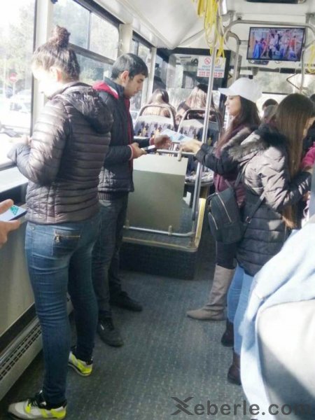 Sumqayıtda “Nəqliyyat Könüllüləri” devizi altında aksiya davam edir - FOTO