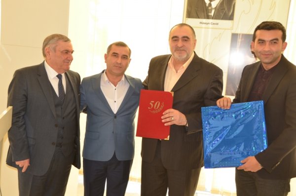 “Havay tətilləri, yaxud Brejnev sağdır” - Sumqayıtda Əyyub Qiyasın 50 illiyinə həsr edilmiş yubiley tədbiri olub (FOTOLAR)