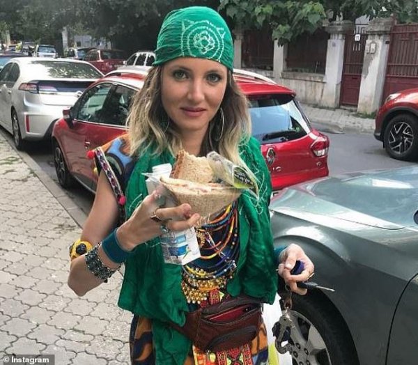 Məşhur müğənni suda boğuldu - FOTO