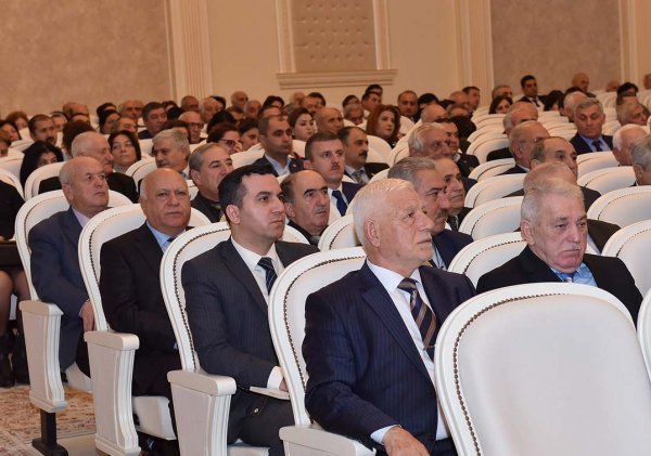 Sumqayıtda ağsaqallar hesabat verdi -FOTOLAR