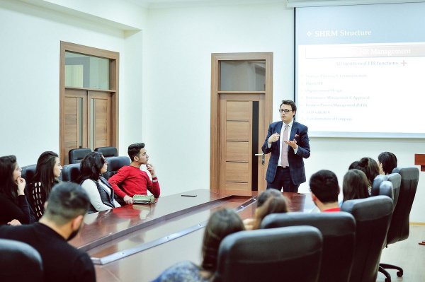 Qərbi Kaspi Universiteti və "Unibank" ASC əməkdaşlığa başladı - FOTO