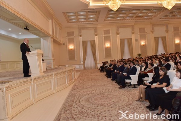Sumqayıtda Çingiz Abdullayevlə gənclərin görüşü keçirilib -FOTOLAR