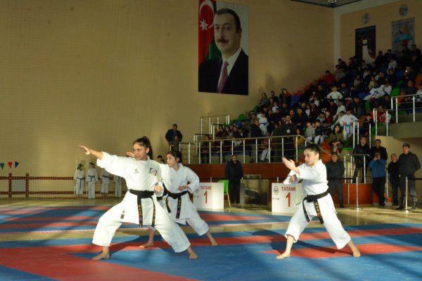 Sumqayıtda ənənəvi turnir keçirilib - VİDEO + FOTOLAR