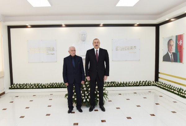 Prezident doğum günündə Sumqayıtda məskunlaşan məcburi köçkünləri sevindirdi - VİDEO + FOTOLAR (YENİLƏNİB) Prezident doğum günündə Sumqayıtda məskunlaşan məcburi köçkünləri sevindirdi - VİDEO + FOTOLAR (YENİLƏNİB)