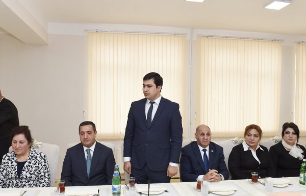 Prezident doğum günündə Sumqayıtda məskunlaşan məcburi köçkünləri sevindirdi - VİDEO + FOTOLAR (YENİLƏNİB) Prezident doğum günündə Sumqayıtda məskunlaşan məcburi köçkünləri sevindirdi - VİDEO + FOTOLAR (YENİLƏNİB)