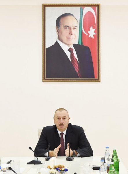 Prezident doğum günündə Sumqayıtda məskunlaşan məcburi köçkünləri sevindirdi - VİDEO + FOTOLAR (YENİLƏNİB) Prezident doğum günündə Sumqayıtda məskunlaşan məcburi köçkünləri sevindirdi - VİDEO + FOTOLAR (YENİLƏNİB)