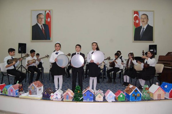 Sumqayıtda bayram tədbirləri davam edir - FOTOLAR Sumqayıtda bayram tədbirləri davam edir - FOTOLAR