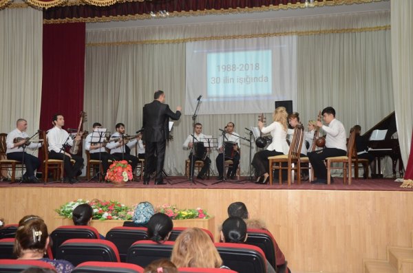 Sumqayıt Regional Mədəniyyət idarəsinin tabe müəssisələrində silsilə tədbirlər keçirilib - FOTOLAR Sumqayıt Regional Mədəniyyət idarəsinin tabe müəssisələrində silsilə tədbirlər keçirilib - FOTOLAR