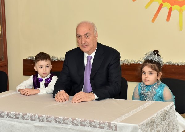 Zakir Fərəcov uşaqların bayram şənliyində – FOTOLAR